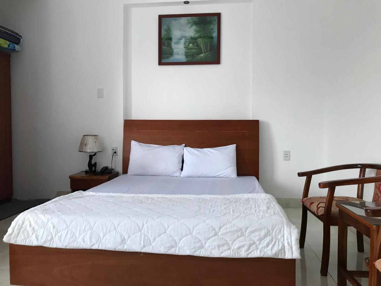 Hotel Hoang Dung Kinh Dinh Exterior photo